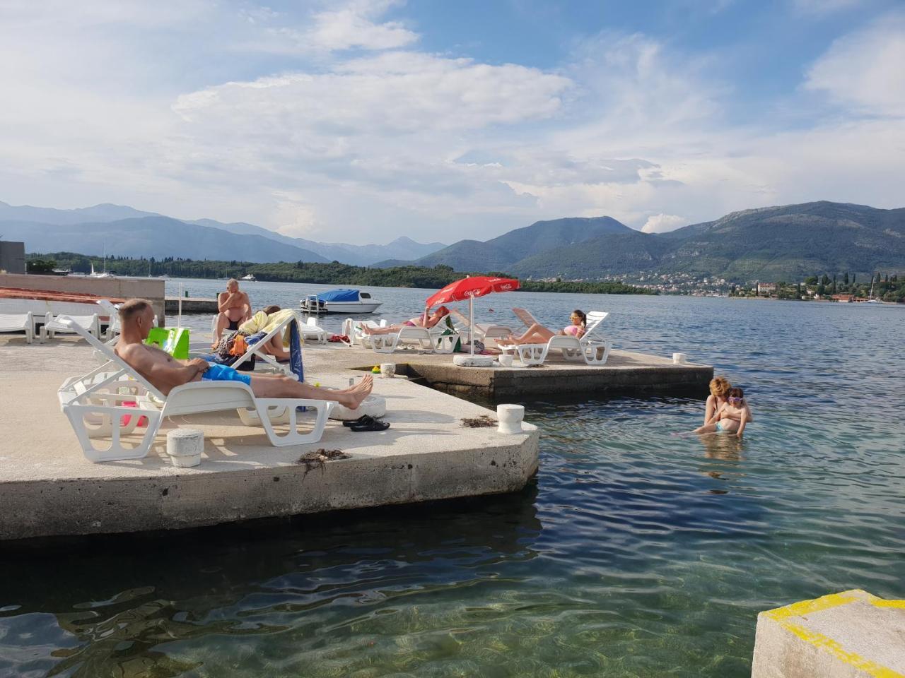 Apartments Klakor Ps Tivat Exterior foto