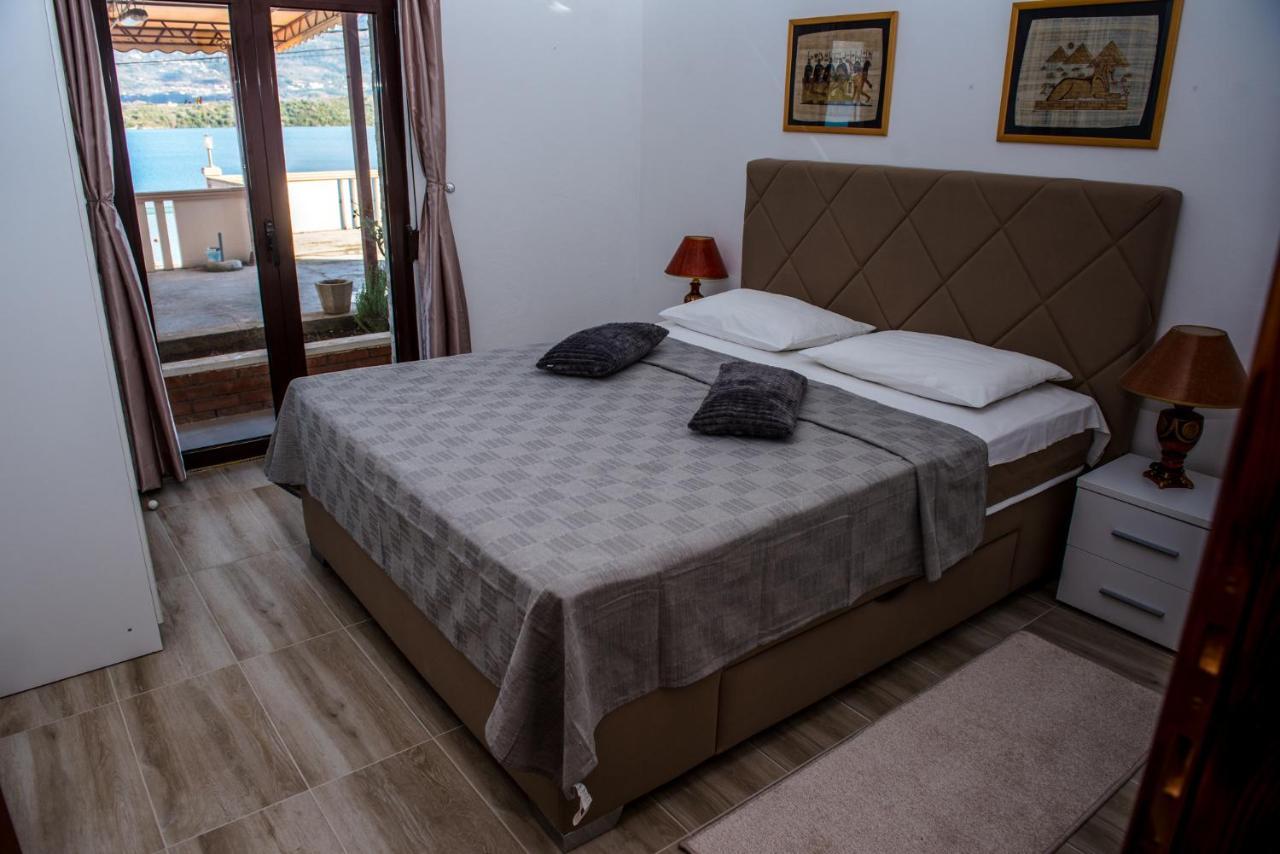 Apartments Klakor Ps Tivat Exterior foto