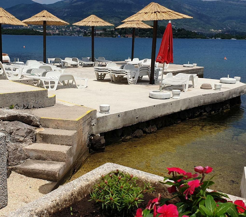 Apartments Klakor Ps Tivat Exterior foto