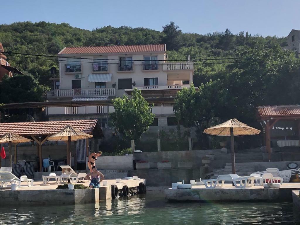 Apartments Klakor Ps Tivat Exterior foto