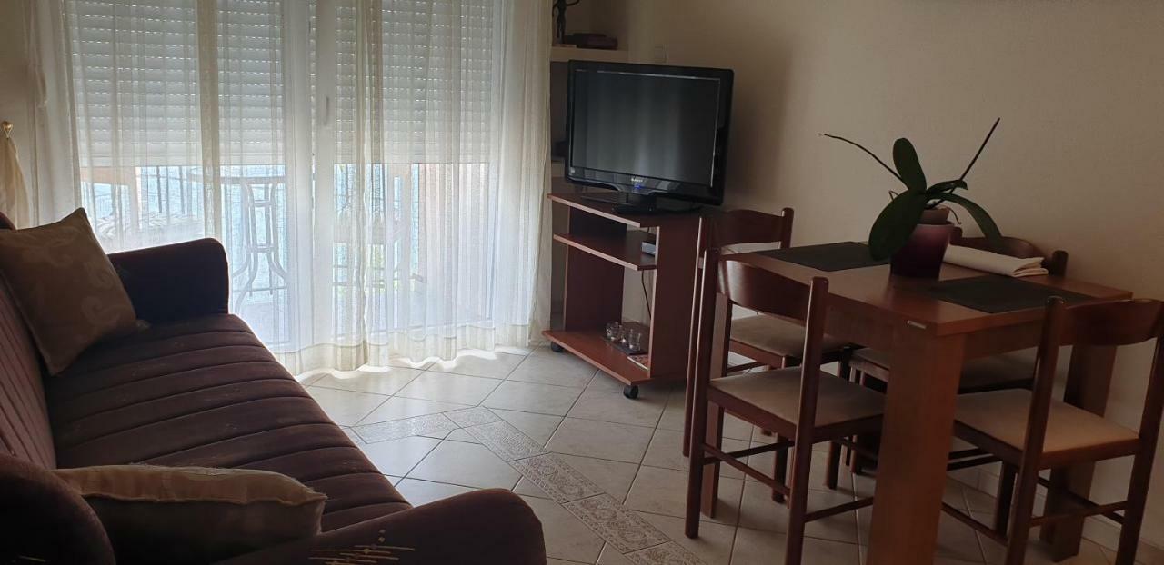 Apartments Klakor Ps Tivat Exterior foto
